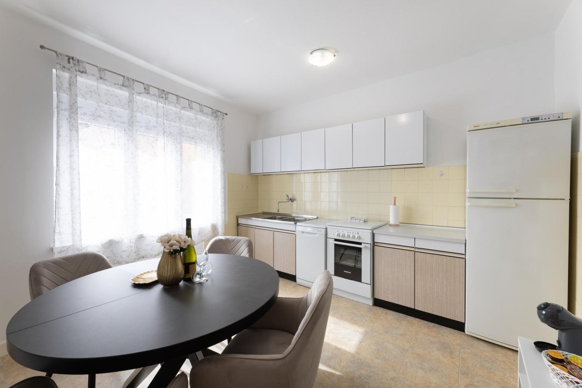 Apartment Central To Beach & Old Town Σπλιτ Εξωτερικό φωτογραφία